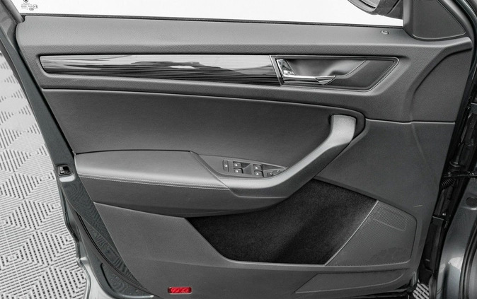 Skoda Kodiaq cena 139850 przebieg: 88603, rok produkcji 2020 z Dzierżoniów małe 742